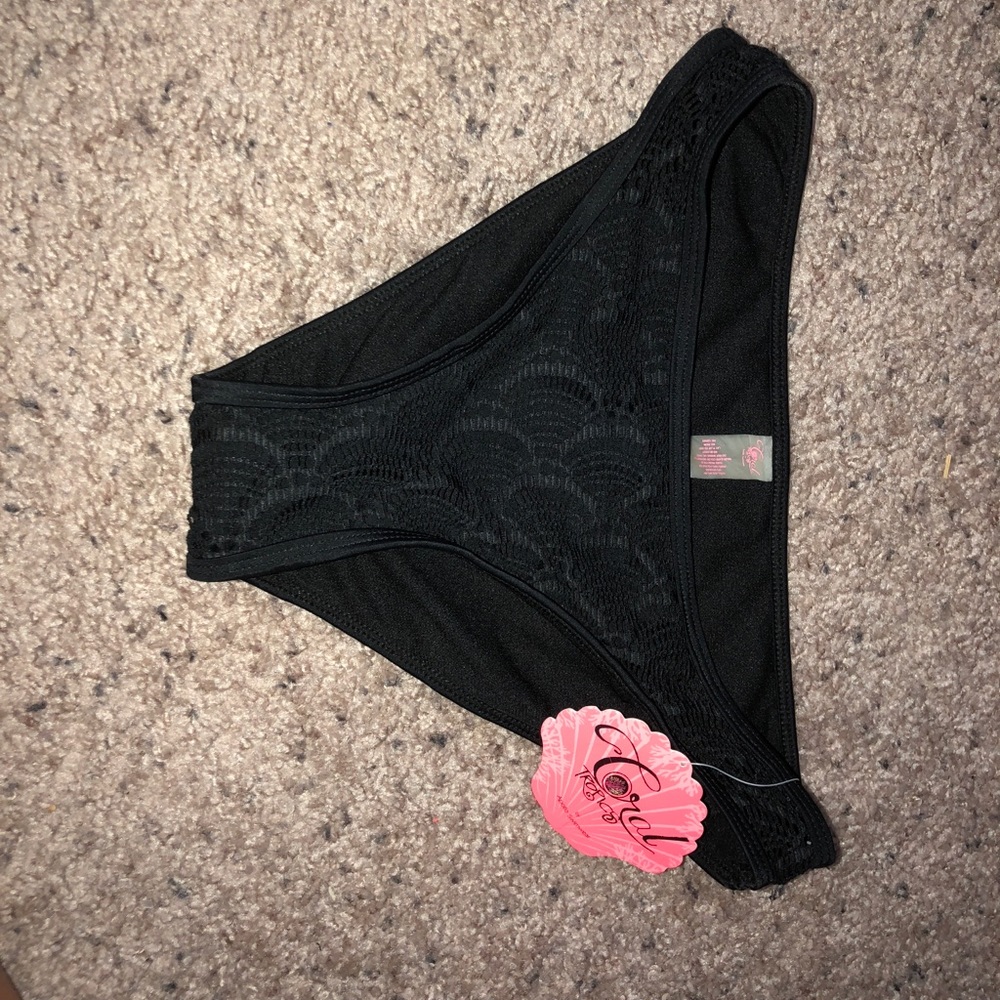 Black bikini bottoms